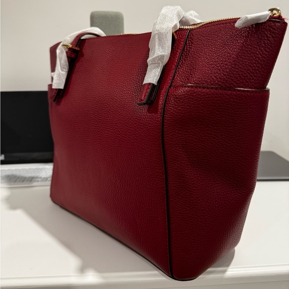 Brand New Michael Kors Jet Set - Picture 7 of 13